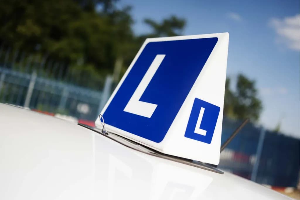 Prawo jazdy na raty jak to wygląda - ważne informacje i zasady