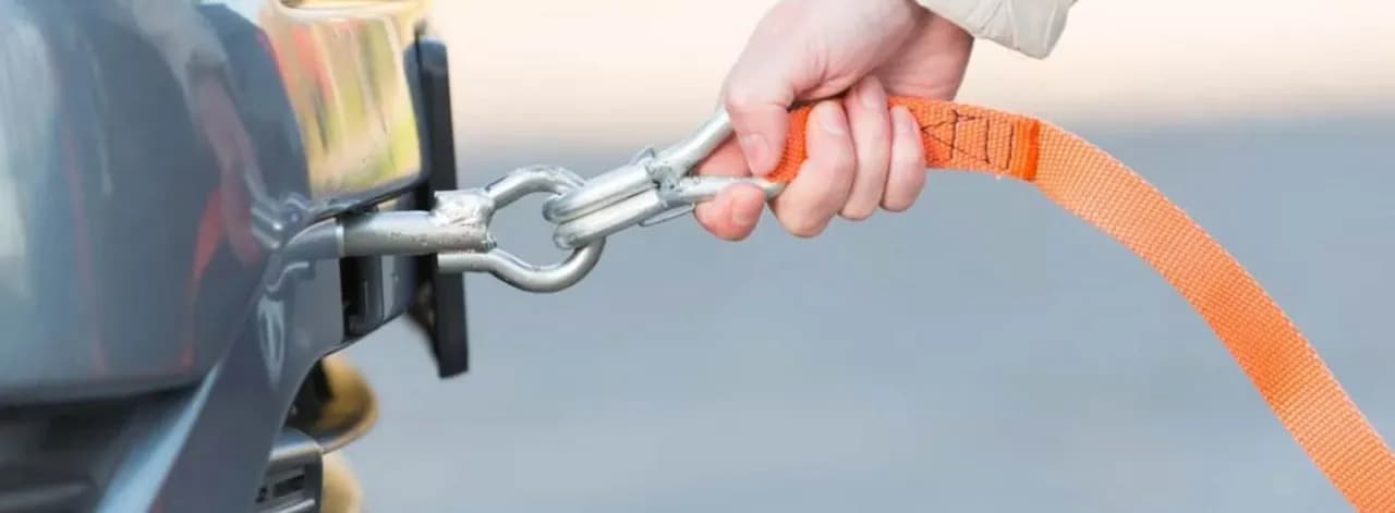 Czy można holować na ekspresowej? Poznaj przepisy i ograniczenia