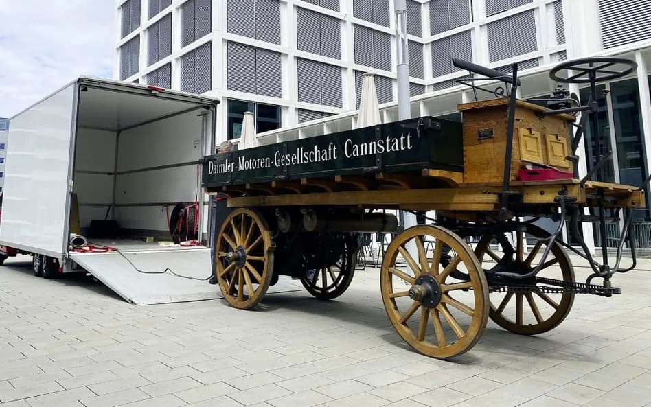 Koń z wozem: Historia transportu, który zmienił cywilizację