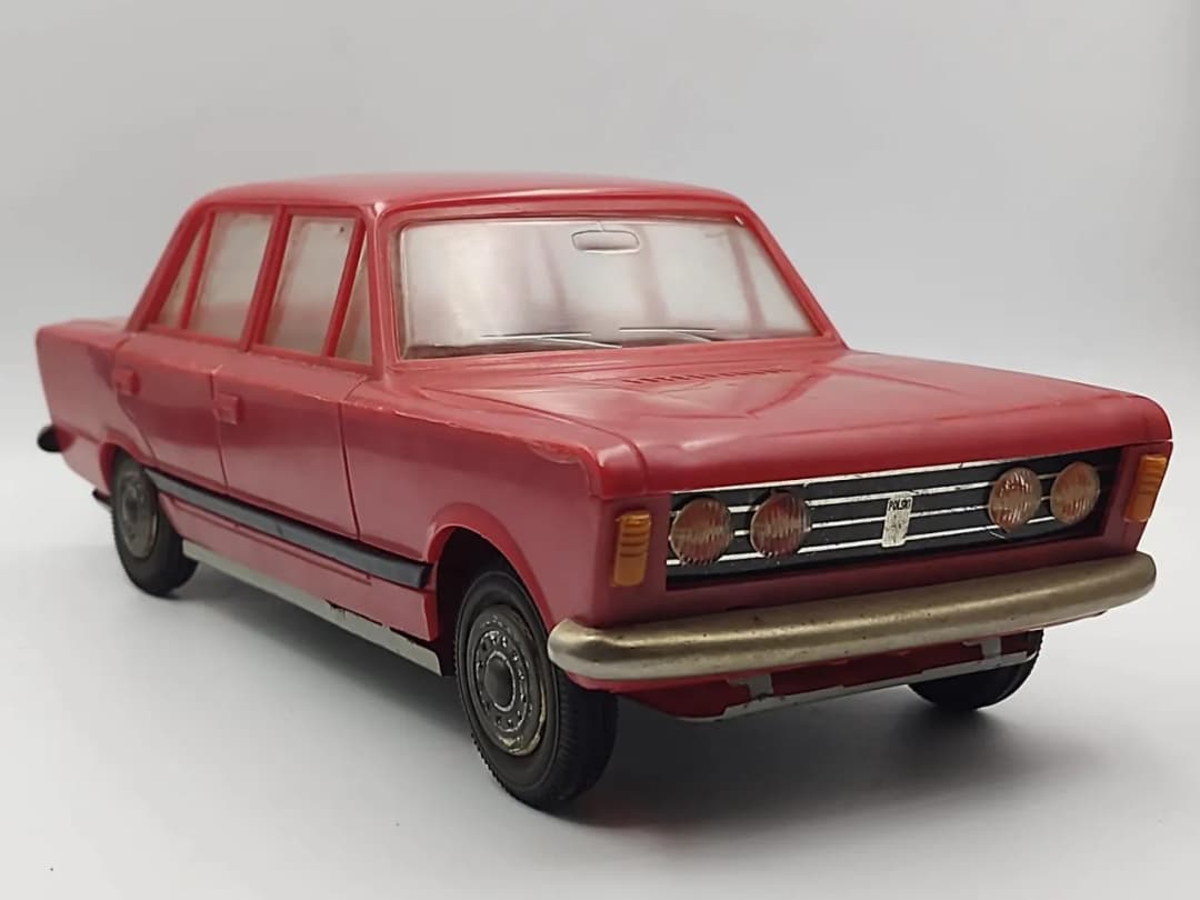 Fiat 125p jako zabawka: kultowy model PRL w miniaturze
