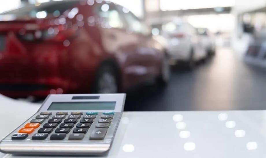 Jak obliczyć akcyzę za samochód z USA i uniknąć kosztownych błędów – poradnik