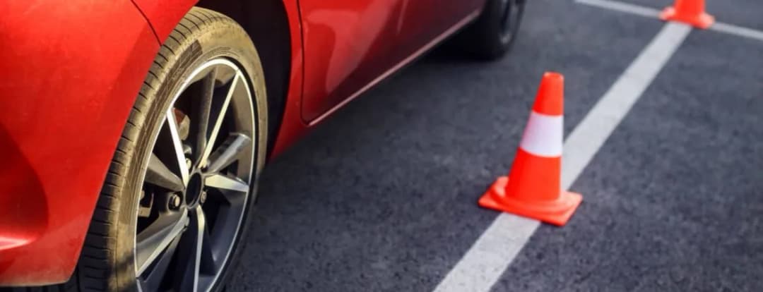 Ile trwa kurs na prawo jazdy? Sprawdź, jak szybko zdobędziesz uprawnienia!