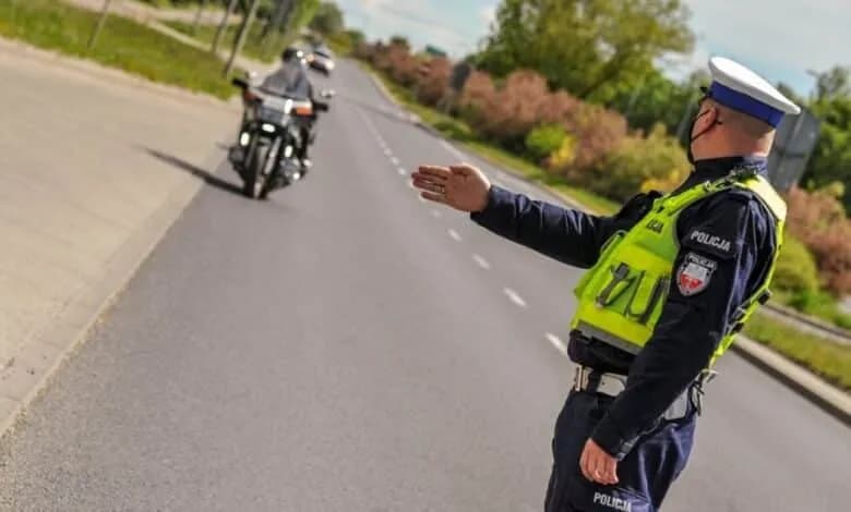 Czy można jeździć motorowerem bez prawa jazdy? Sprawdź, co grozi za brak uprawnień