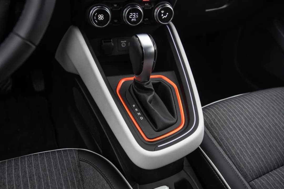 Czego nie wolno robić w samochodzie z automatyczną skrzynią biegów, aby uniknąć awarii