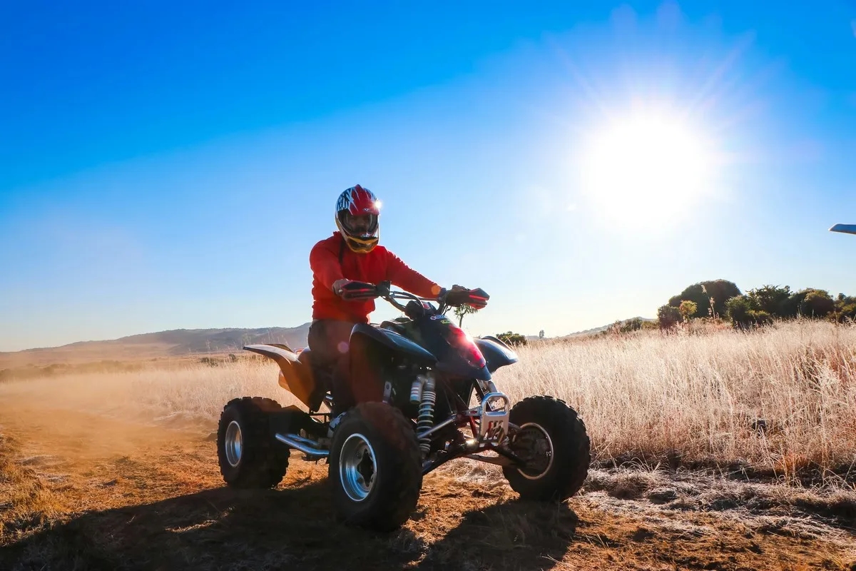 Motogar Polska – sklep, który zna potrzeby motocyklistów i użytkowników quadów